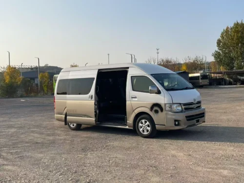 二手丰田海狮13座 (2) Used Toyota Hiace 13-seater