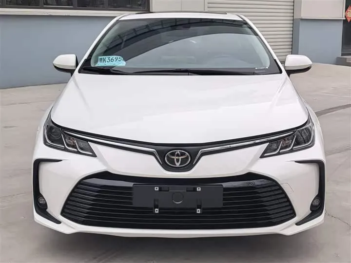正面 Used Toyota Corolla