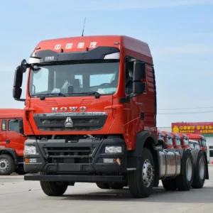 侧面 Sinotruk HOWO TX Tractor Truck