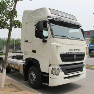 左前 Sinotruk HOWO T7H