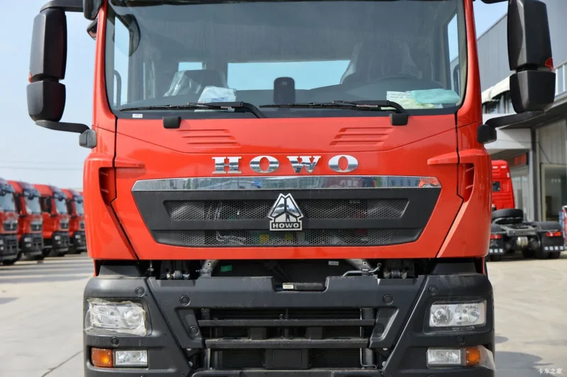 正面 Sinotruk HOWO TX Tractor Truck