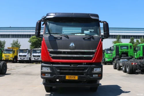 正面 重汽豪沃TH7自卸车